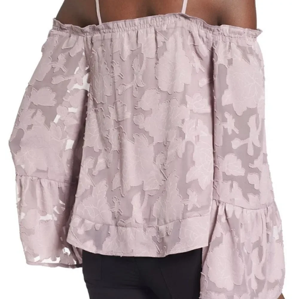 Leith Off the Shoulder Appliqué Blouse - Picture 5 of 6